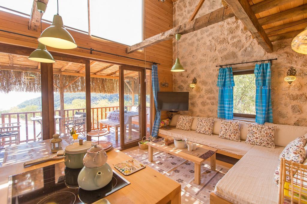 Ambar Evleri Villa Kalkan Luaran gambar
